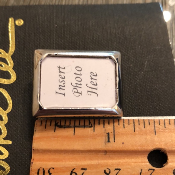 Vintage COOKIE LEE Silvertone Picture Frame Pin NWT - Picture 5 of 12